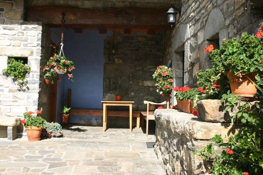 Apartamentos Casa Gallan Sarvisé Exterior foto