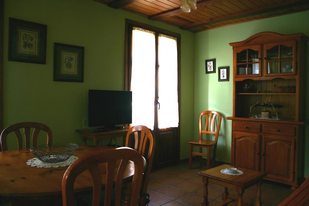 Apartamentos Casa Gallan Sarvisé Zimmer foto