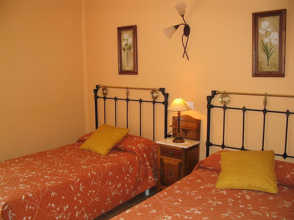 Apartamentos Casa Gallan Sarvisé Zimmer foto