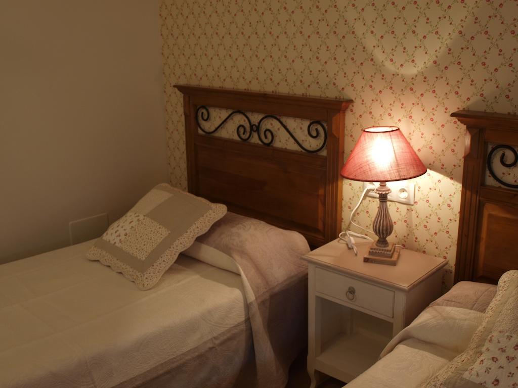 Apartamentos Casa Gallan Sarvisé Zimmer foto