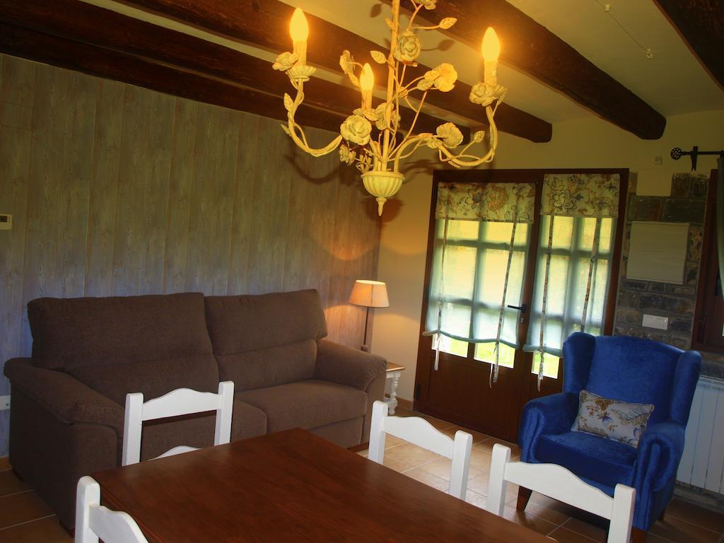 Apartamentos Casa Gallan Sarvisé Zimmer foto